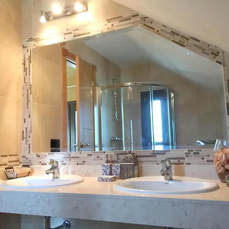 2 Bedrooms House With Sea View Shared Pool And Furnished Terrace At Corralejo Сasa de vacaciones *