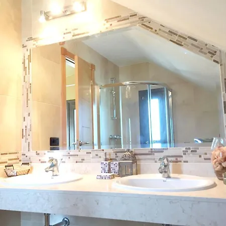 2 Bedrooms House With Sea View Shared Pool And Furnished Terrace At Corralejo Сasa de vacaciones