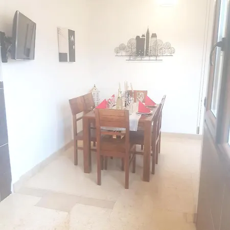 2 Bedrooms House With Sea View Shared Pool And Furnished Terrace At Corralejo *